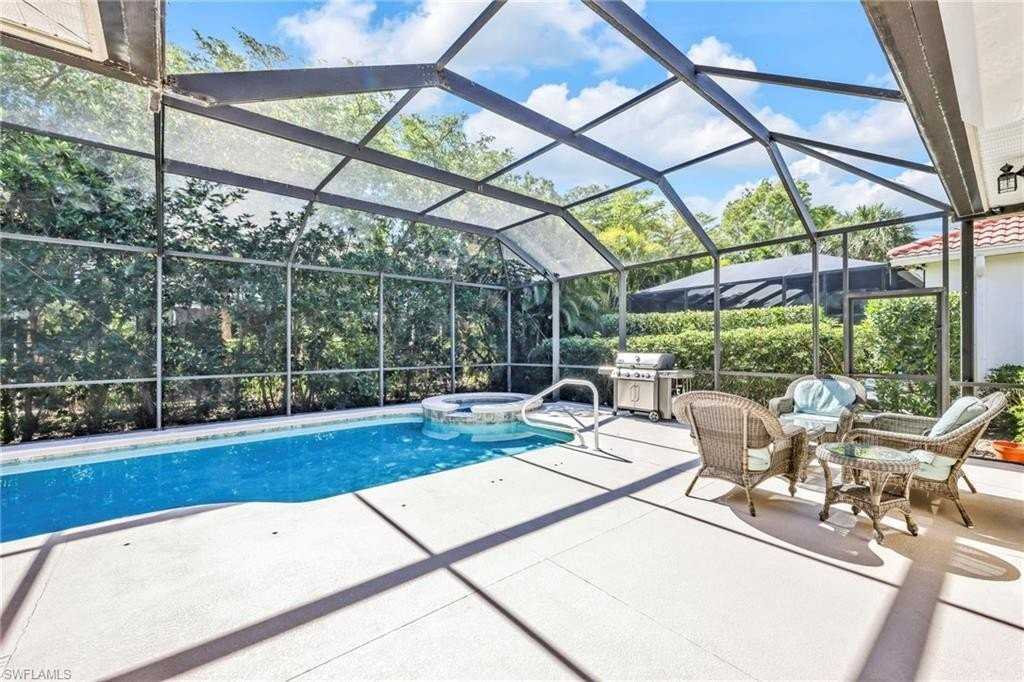 15864 Delaplata Ln - Photo 4 of 38