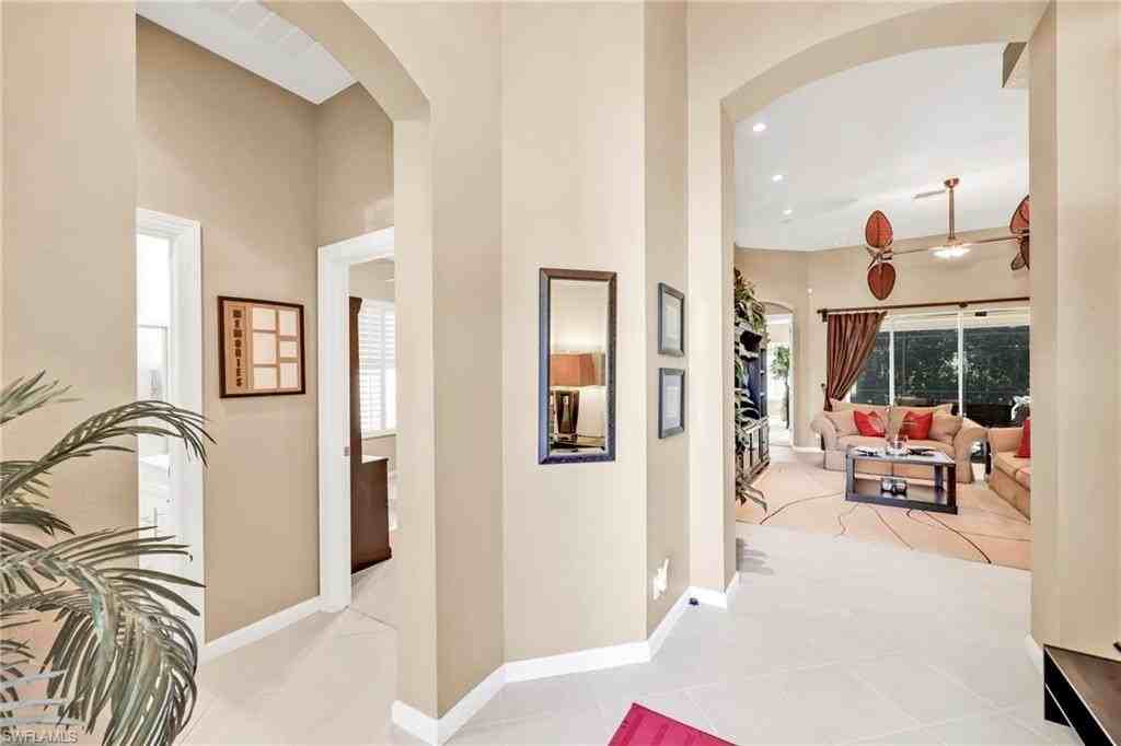 15864 Delaplata Ln - Photo 5 of 38