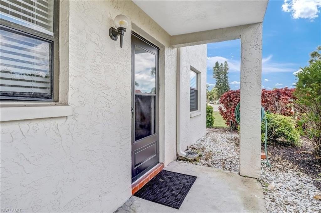 4166 27th Ct Sw Apt 104 #104 - Photo 4 of 25