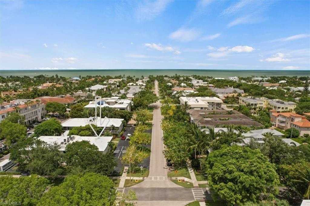 380 4th Ave S Unit 380 #380 - Photo 5 of 19