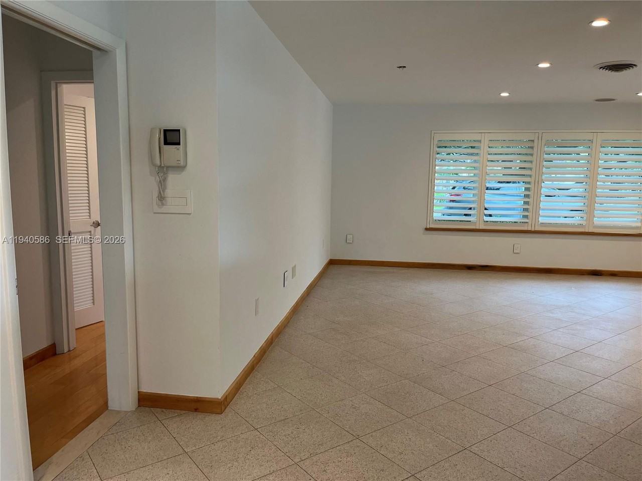 7921 Sw 143rd St - Photo 7 of 8