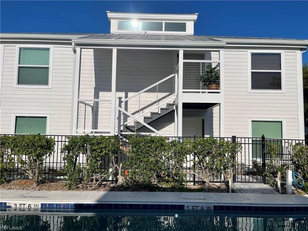 254 6th Ave S Unit 8 #8 - Photo 2 of 49