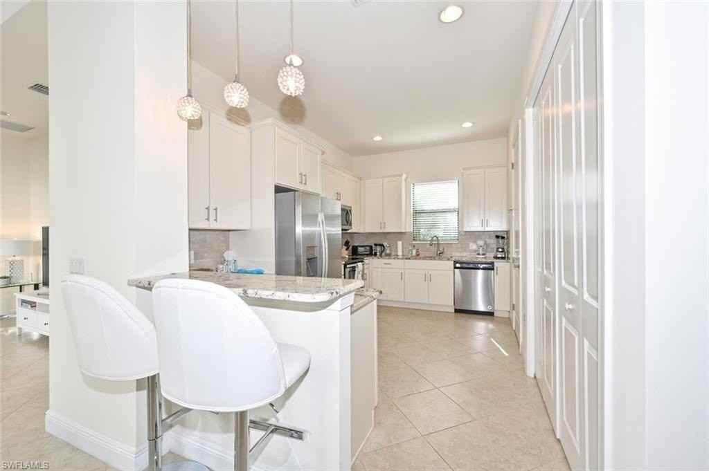 1326 Kendari Ter - Photo 7 of 37