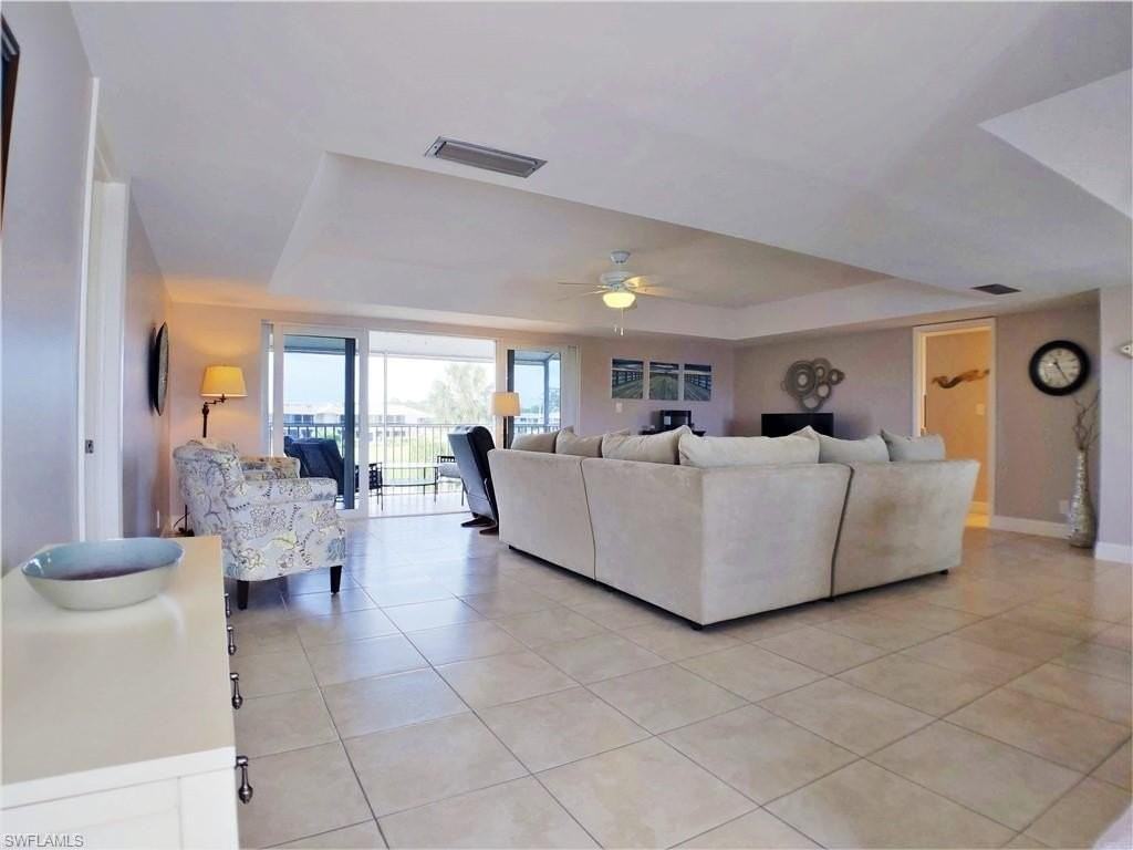 108 Penny Ln Apt 4 #4 - Photo 6 of 33