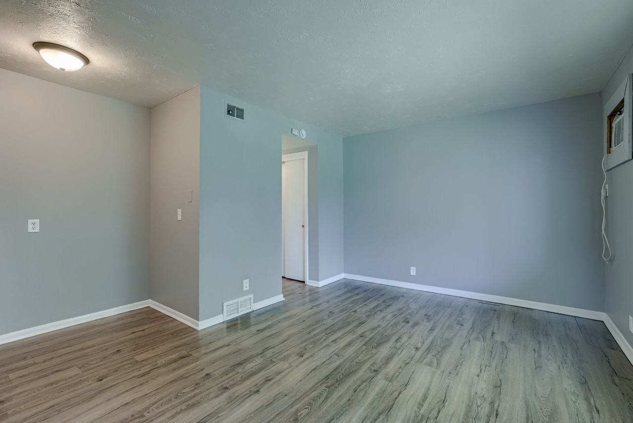 4505 LAFAYETTE AVENUE - Photo 6 of 12