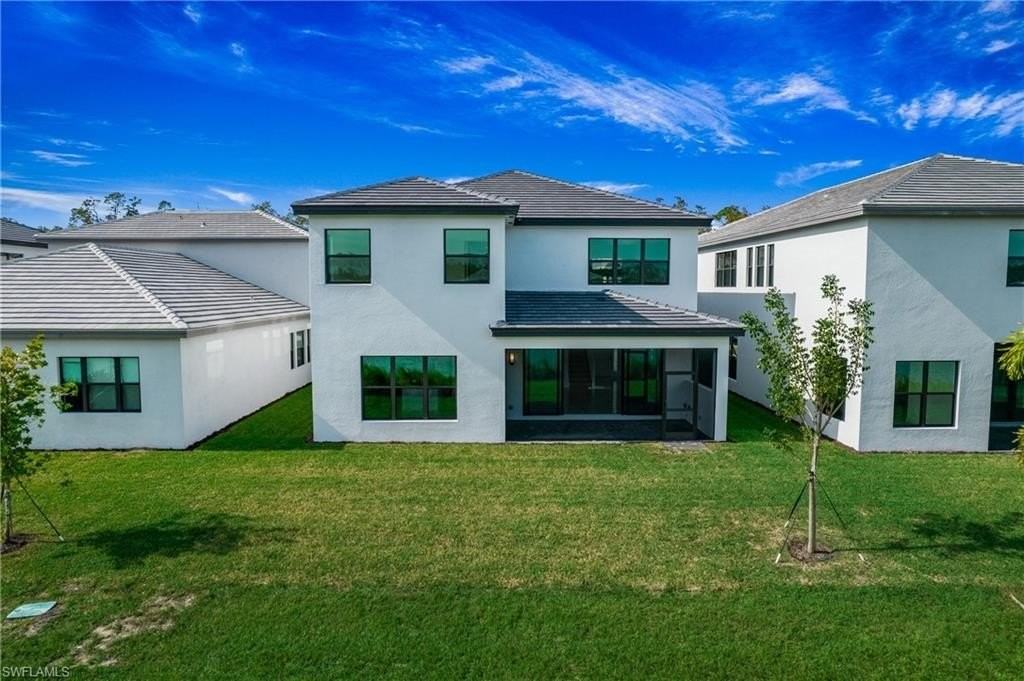 20195 Ainsley St - Photo 4 of 50