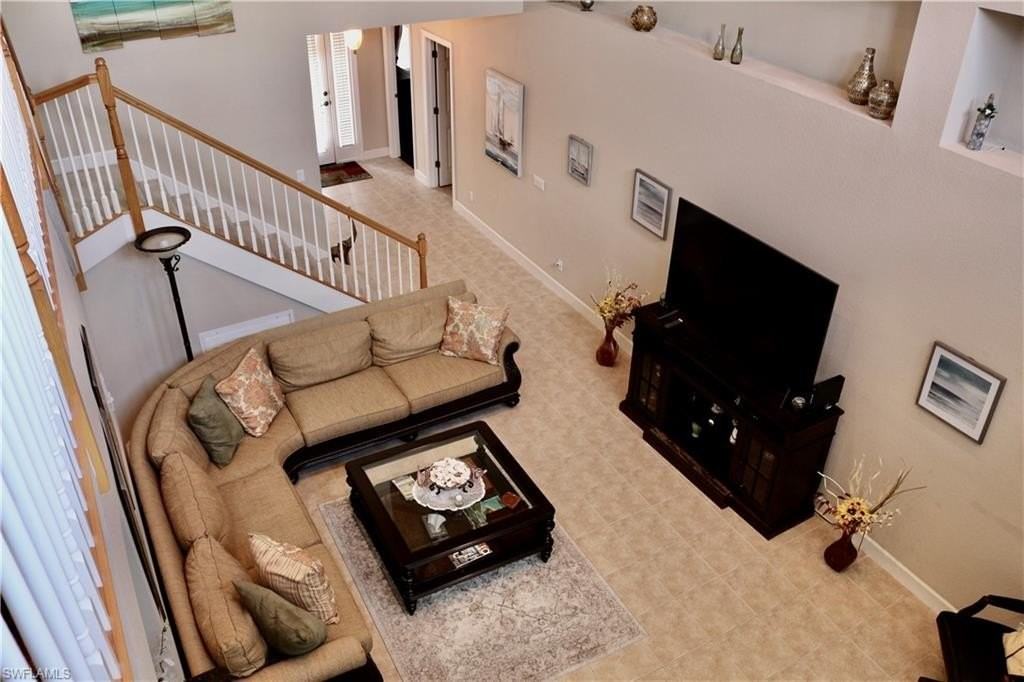 15474 Los Reyes Ln - Photo 7 of 36