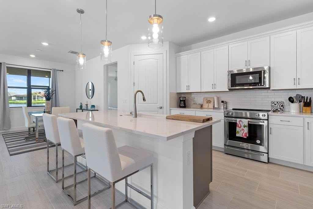 5939 Gala Dr - Photo 5 of 35