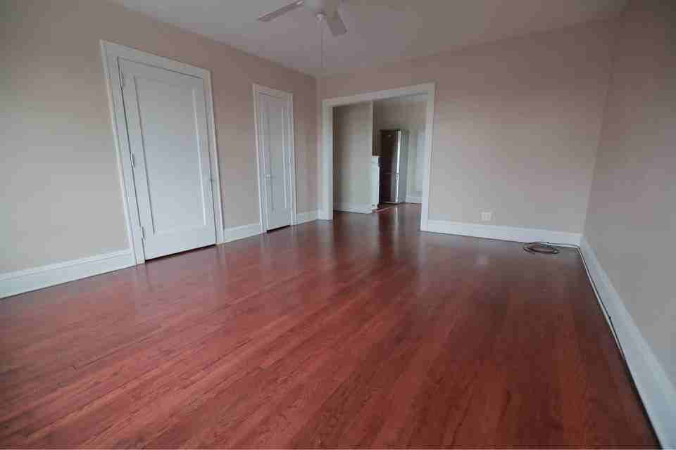 The Canterbury Apartments - Photo 3 of 10