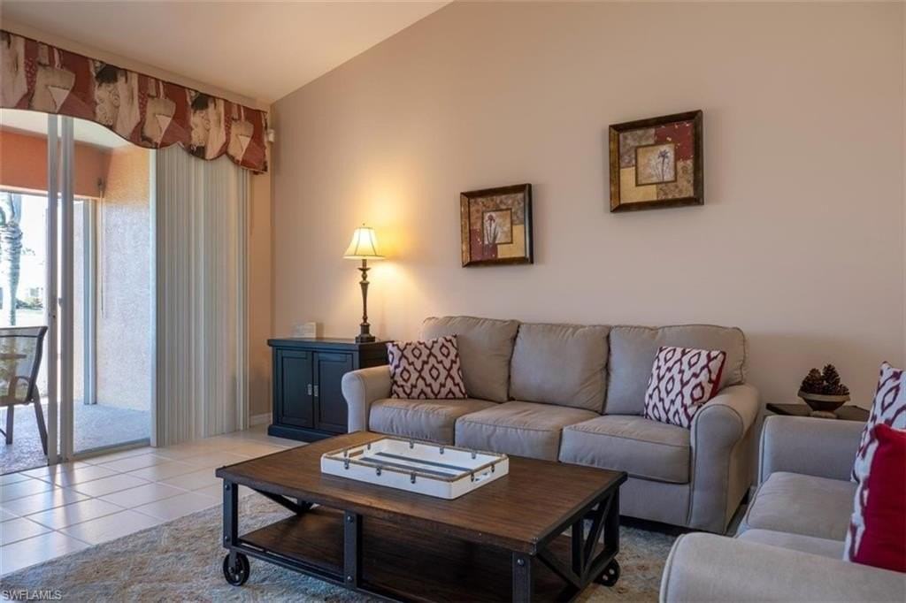 7030 Lone Oak Blvd - Photo 3 of 26