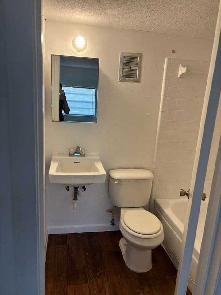 1111 West Reynolds Street - Photo 4 of 4