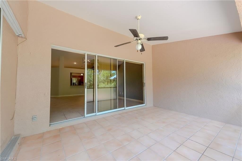 430 Saint Andrews Blvd Unit 6 #6 - Photo 4 of 27