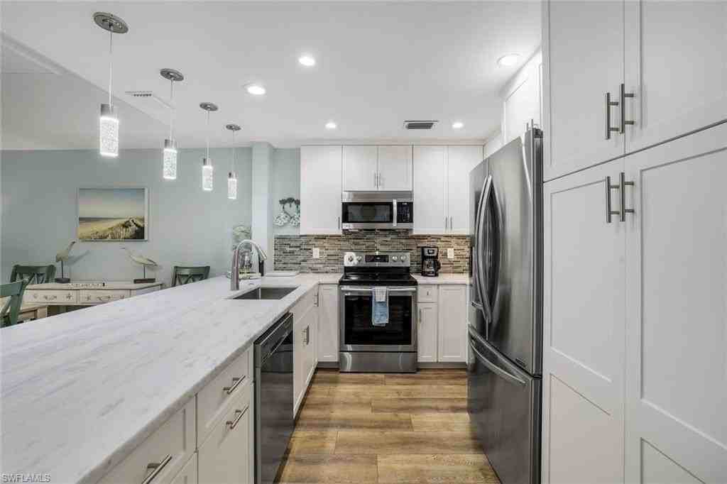 9101 Vanderbilt Dr Unit 1-302 #1-302 - Photo 7 of 24