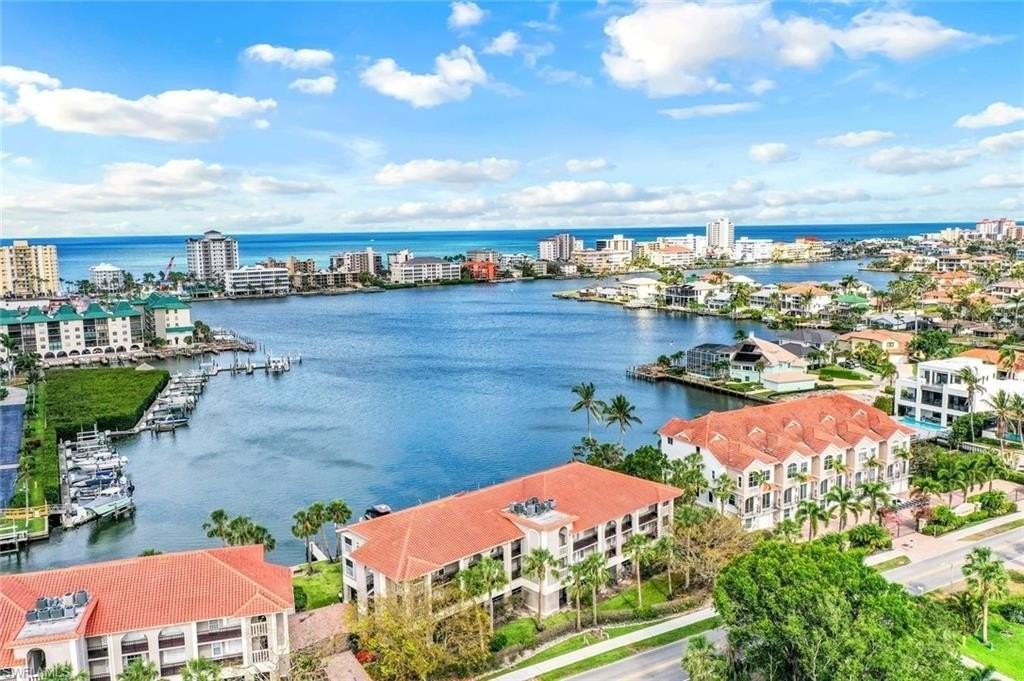 9101 Vanderbilt Dr Unit 1-302 #1-302 - Photo 2 of 24