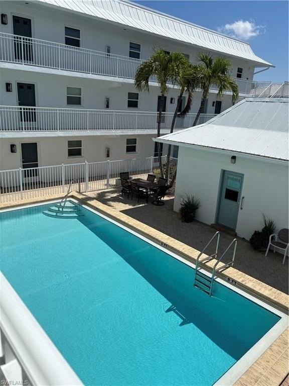 1021 3rd St S Apt 200 #200 - Photo 2 of 26