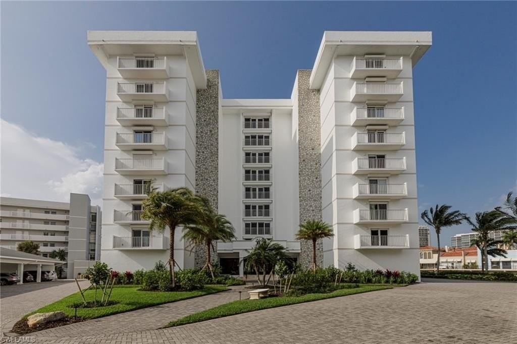 250 Park Shore Dr Apt 302 #302 - Photo 2 of 35