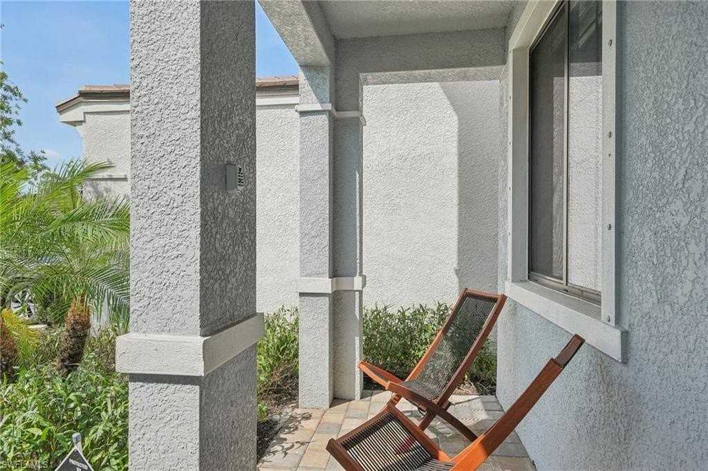 26391 Bonita Fairways Blvd - Photo 7 of 34