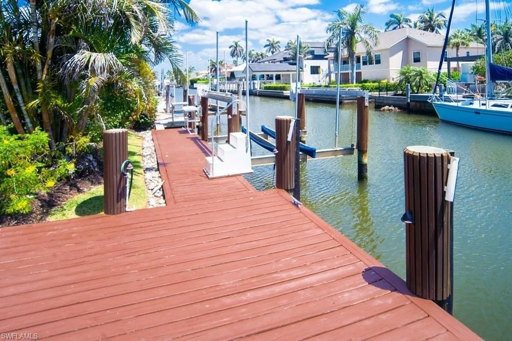 374 14th Ave S - Photo 2 of 29