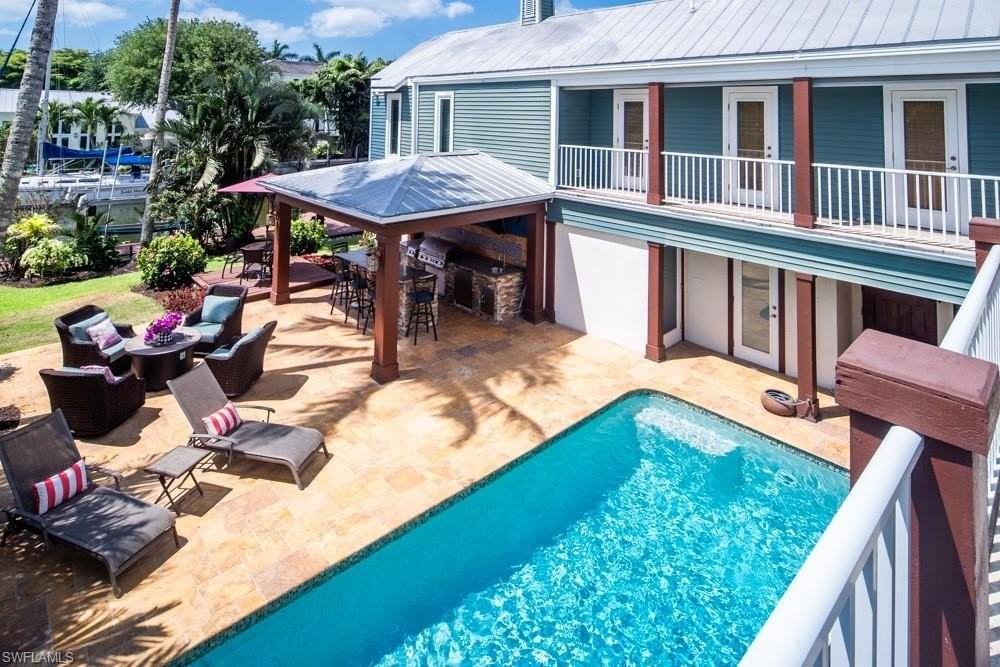 374 14th Ave S - Photo 3 of 29