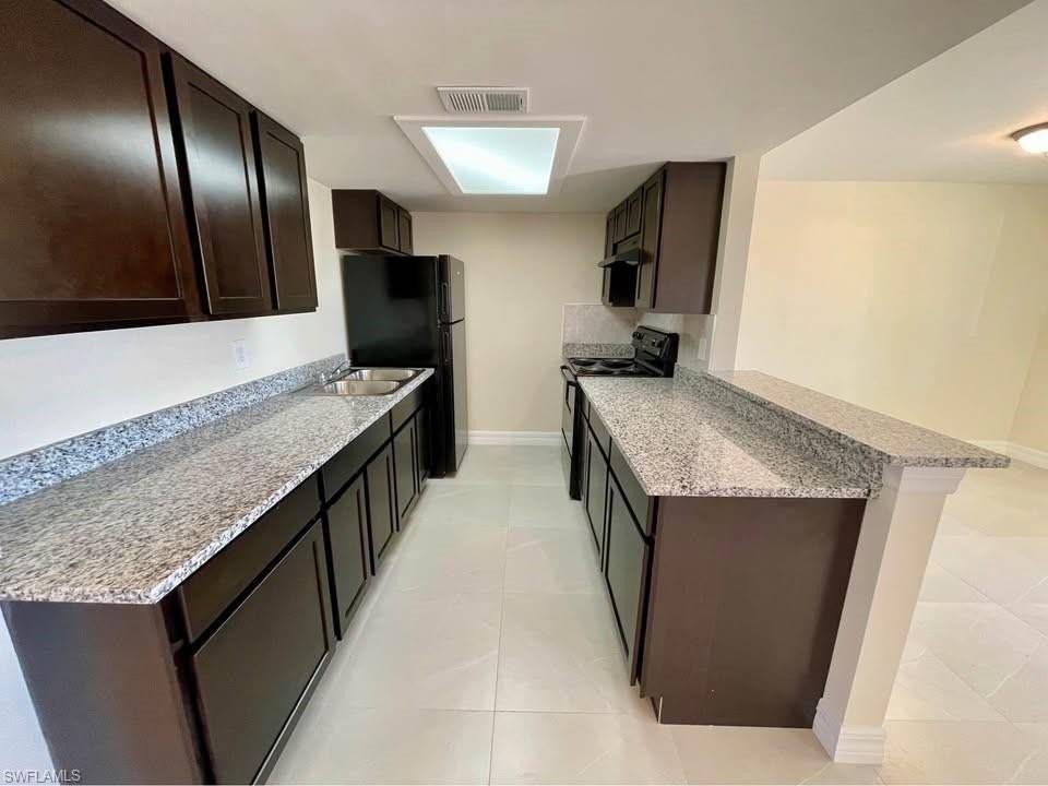 4052 Bayshore Dr Apt 526 #526 - Photo 7 of 19