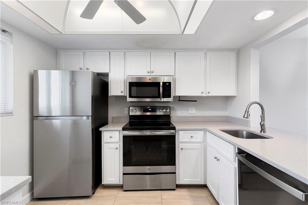 1008 Manatee Rd Apt G103 #G103 - Photo 3 of 24