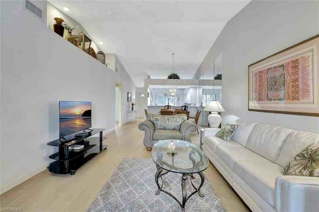 2420 Hidden Lake Dr Apt 1008 #1008 - Photo 2 of 34