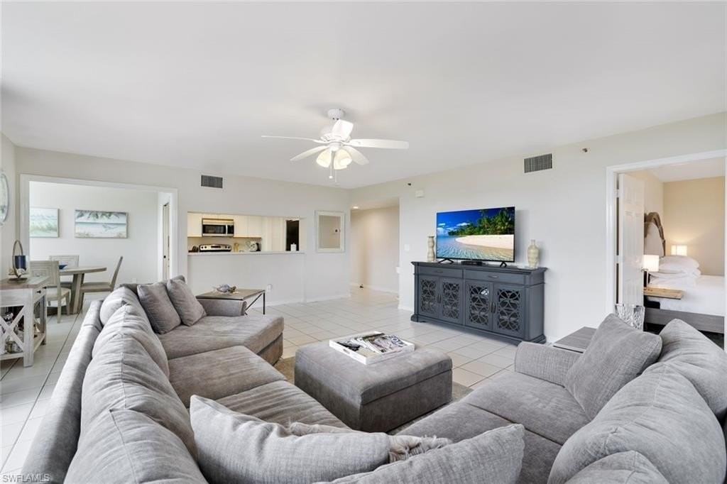 5550 Heron Point Dr #304 - Photo 3 of 19