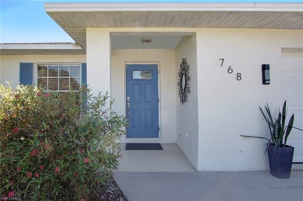 768 96th Ave N - Photo 2 of 34