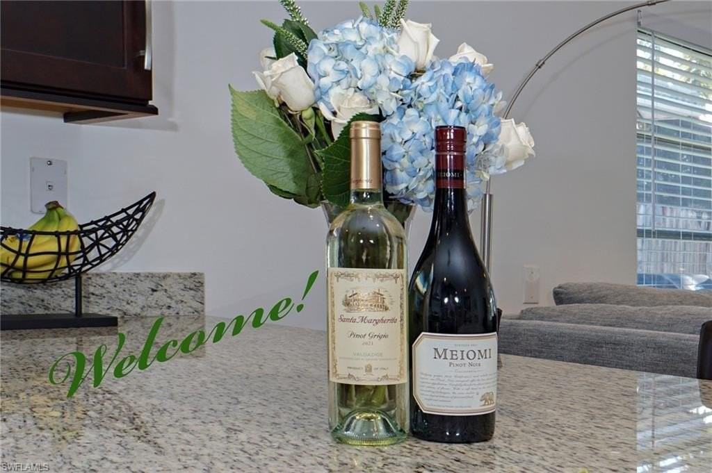 768 96th Ave N - Photo 3 of 34