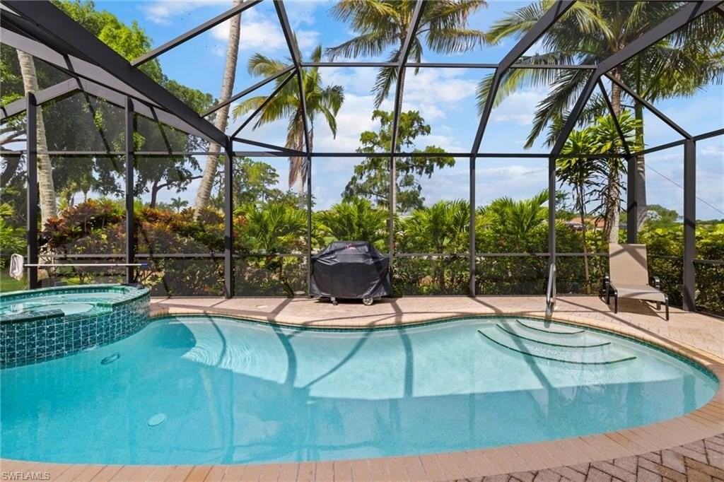 6903 Mauna Loa Ln - Photo 2 of 46