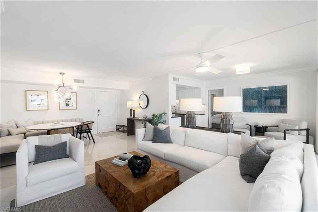 2600 Gulf Shore Blvd N Apt 54 #54 - Photo 3 of 19