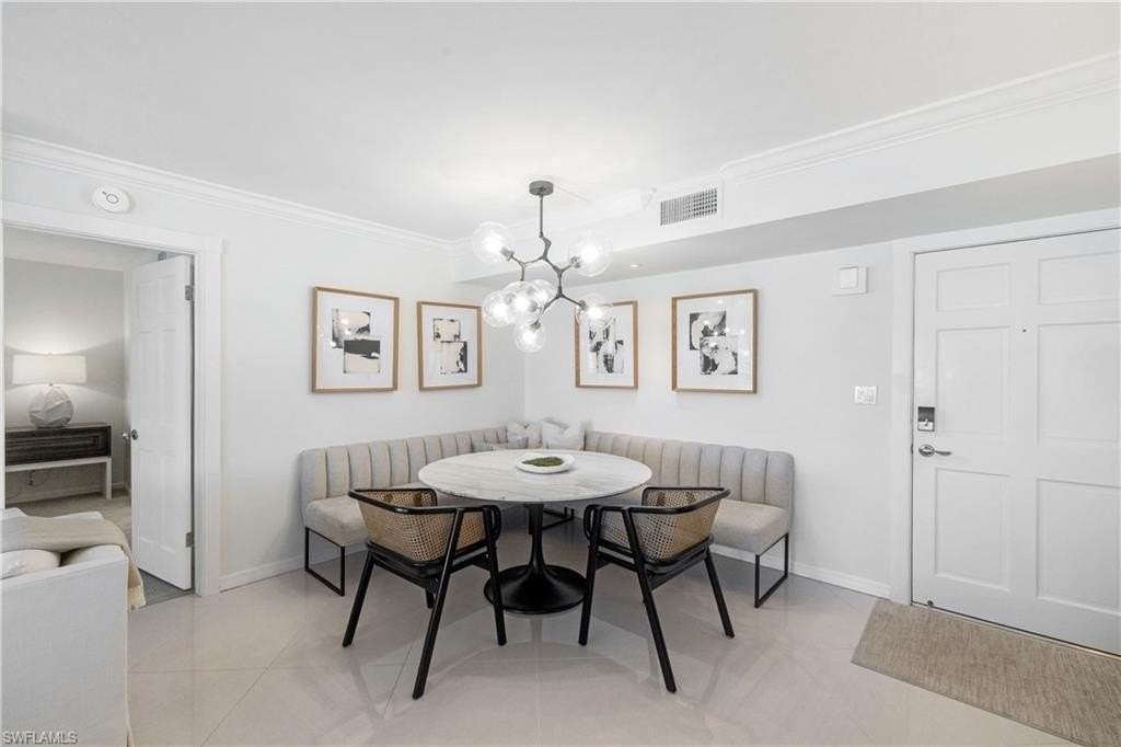 2600 Gulf Shore Blvd N Apt 54 #54 - Photo 4 of 19