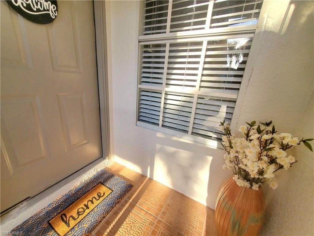 992 Marblehead Dr - Photo 2 of 50