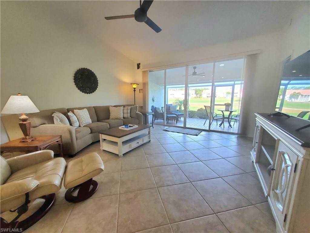 992 Marblehead Dr - Photo 5 of 50