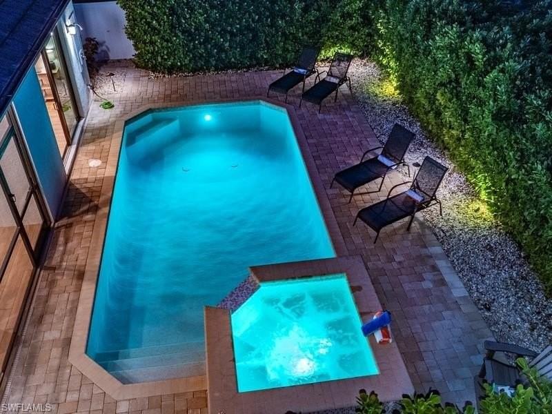 631 100th Ave N - Photo 3 of 35