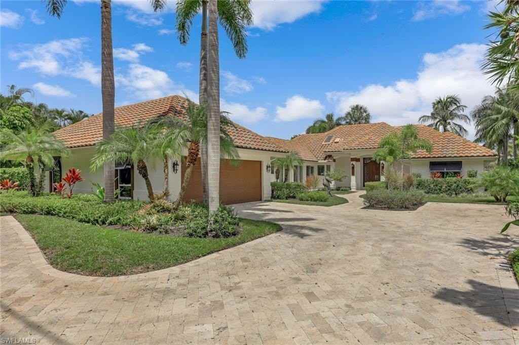 655 Galleon Dr - Photo 2 of 49