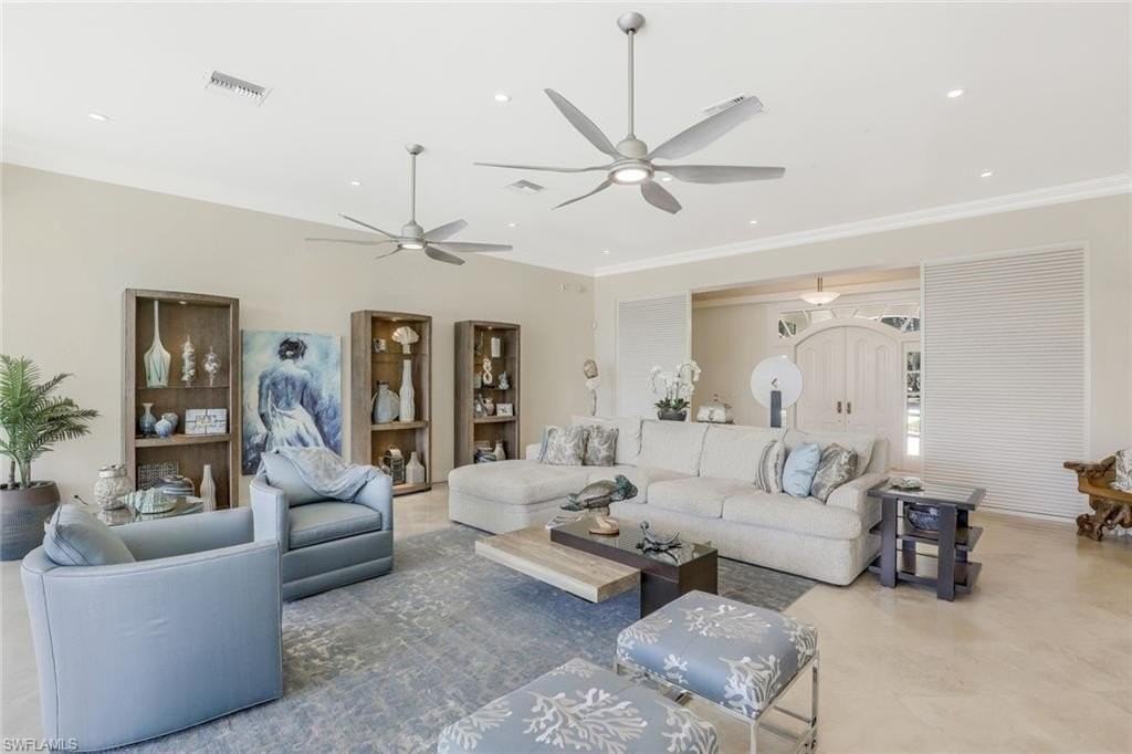 655 Galleon Dr - Photo 3 of 49