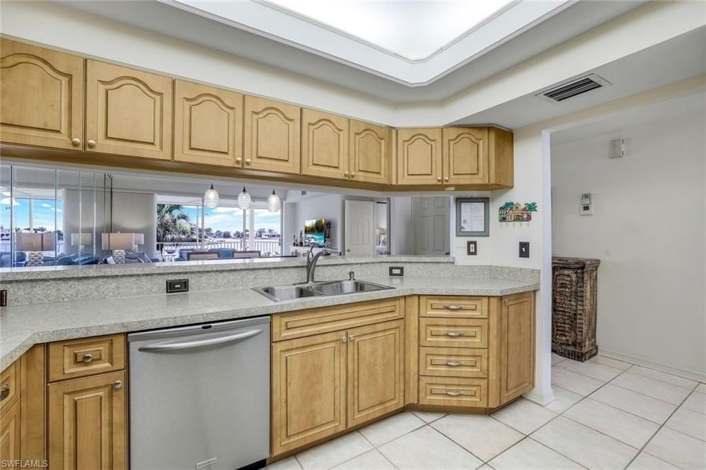 9380 Gulf Shore Dr Apt 102 #102 - Photo 7 of 18