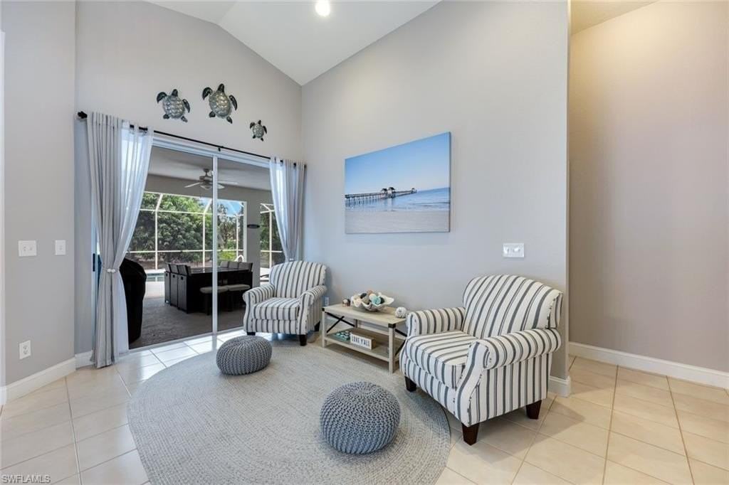 697 697 Crossfield Cir - Photo 3 of 20