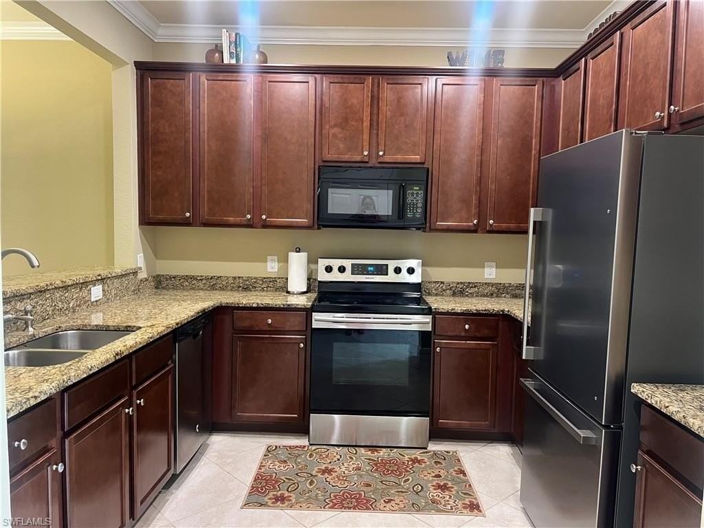 10300 Via Colomba Cir - Photo 5 of 46