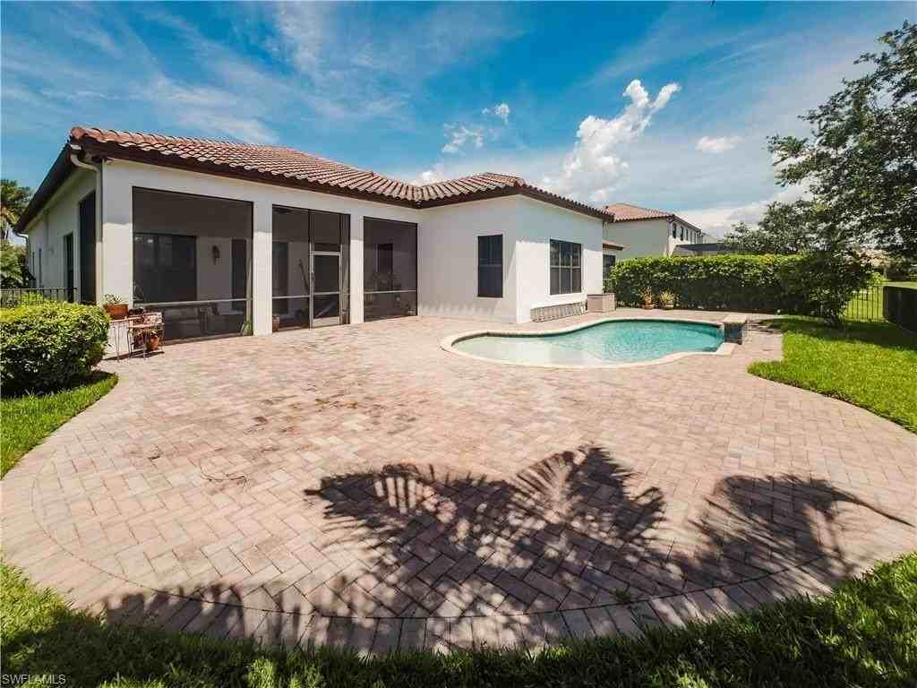 5169 Roma St - Photo 3 of 48