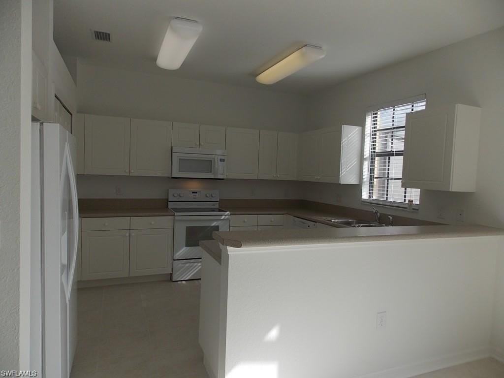 7376 Bristol Cir - Photo 3 of 20