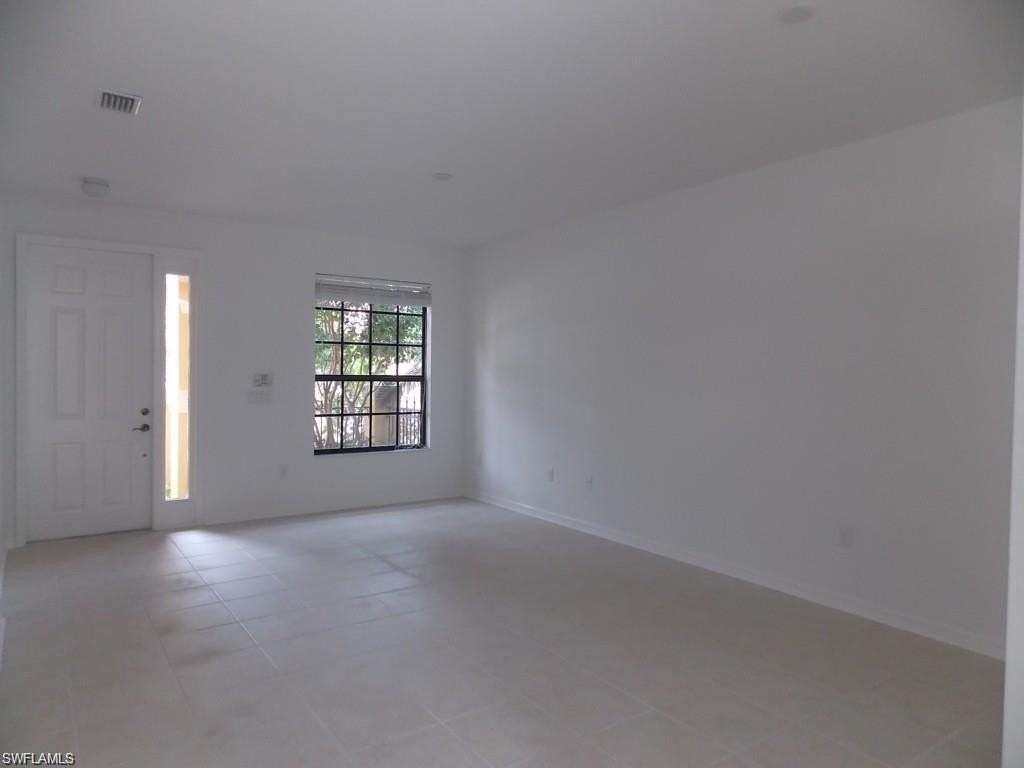 7376 Bristol Cir - Photo 6 of 20