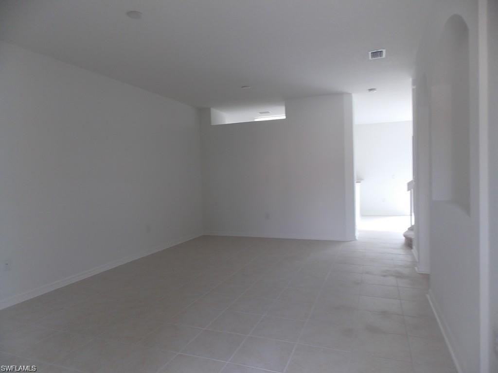 7376 Bristol Cir - Photo 7 of 20