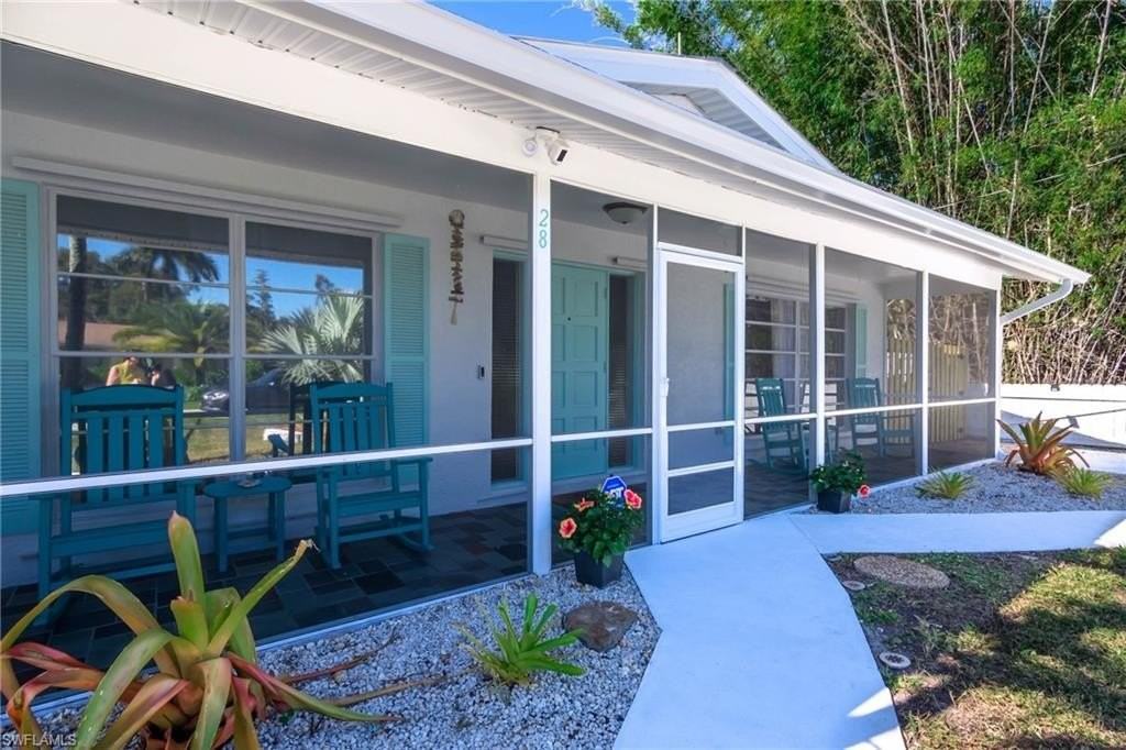 28 Constitution Dr - Photo 4 of 30