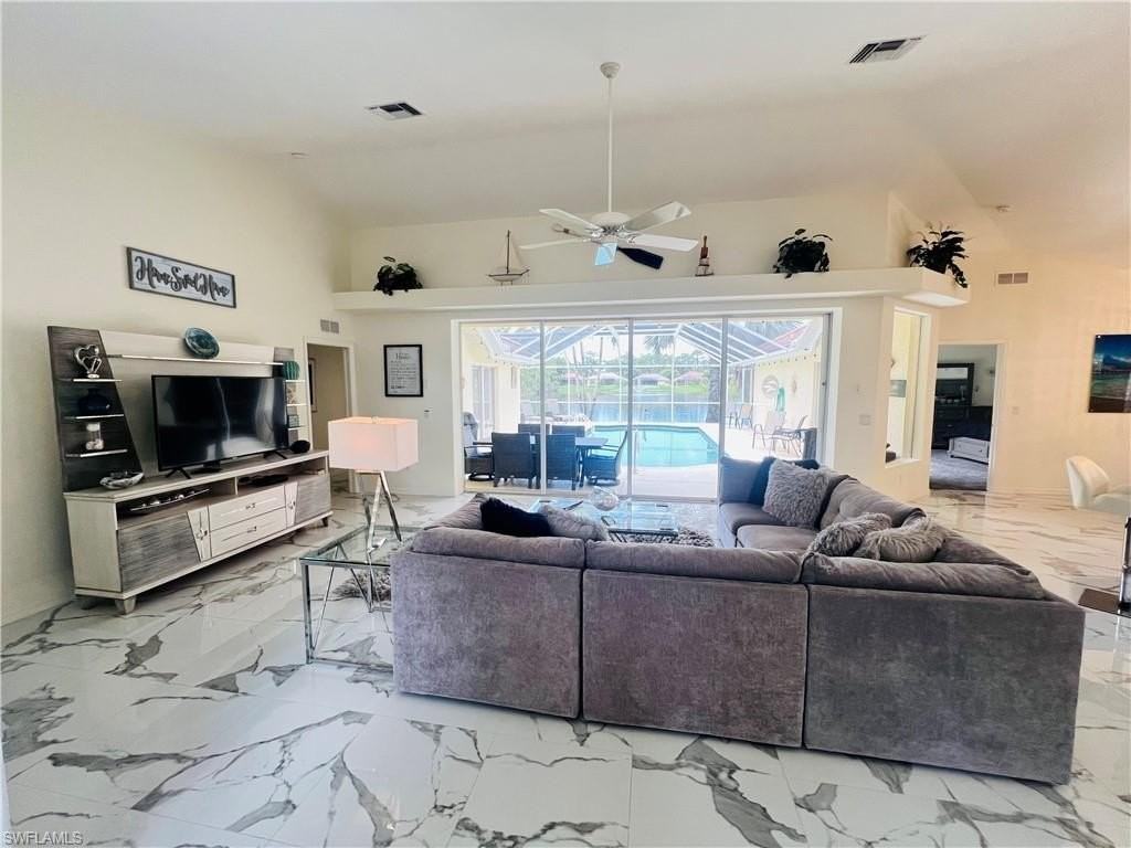 1031 Tivoli Ln - Photo 7 of 20