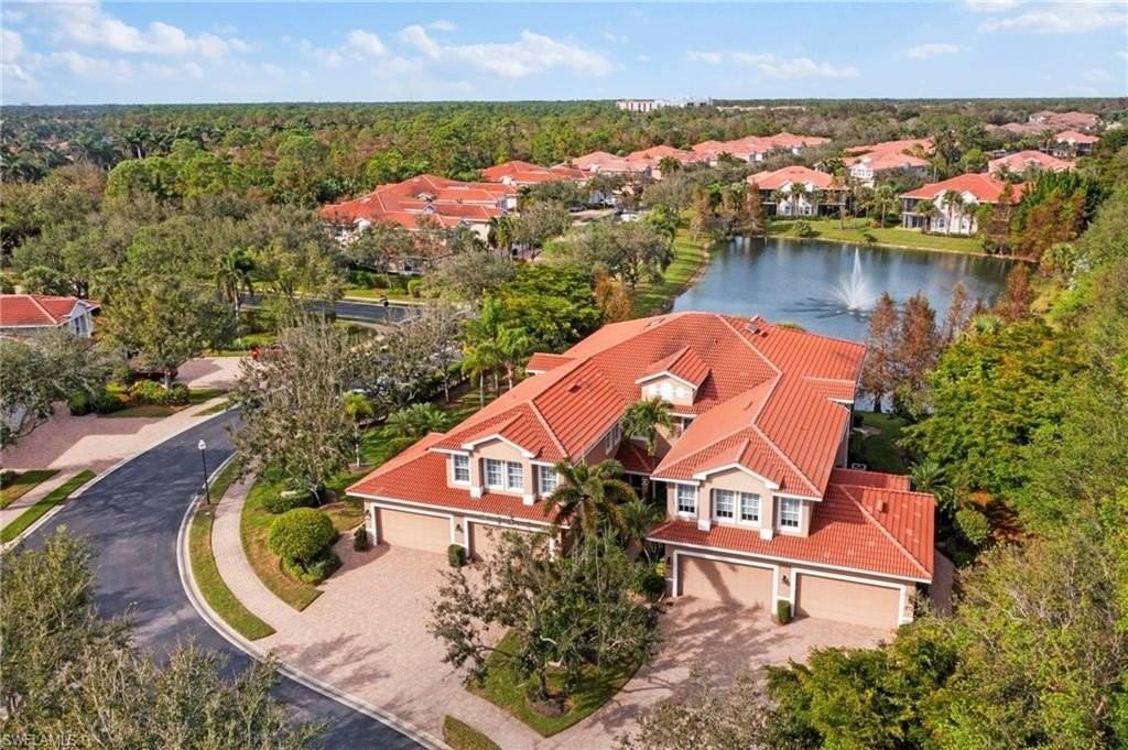 7876 Hawthorne Dr Unit 1202 #1202 - Photo 5 of 48