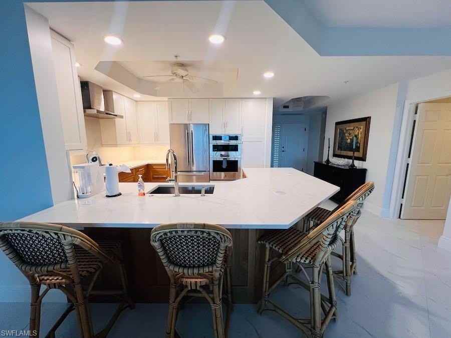 425 Cove Tower Dr Apt 902 #902 - Photo 4 of 26