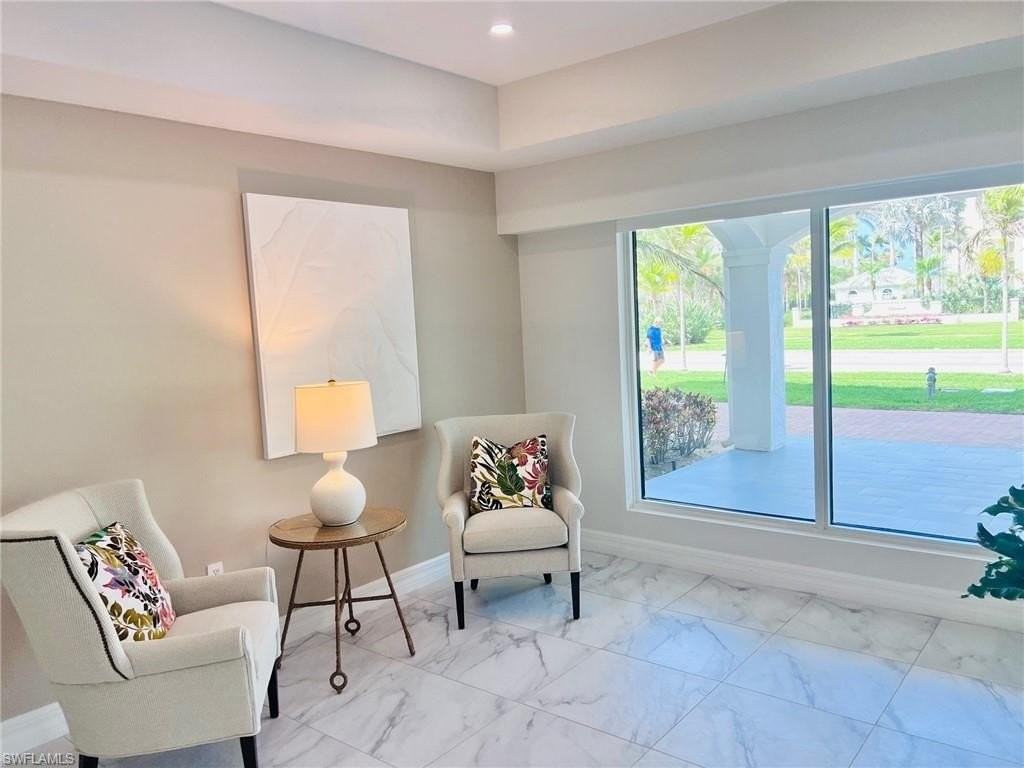 1200 Gulf Shore Blvd N Apt 404 #404 - Photo 5 of 34