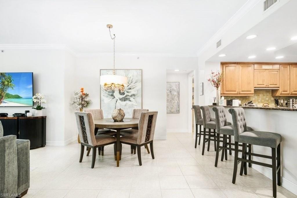 2728 Tiburon Blvd E #A203 - Photo 5 of 33